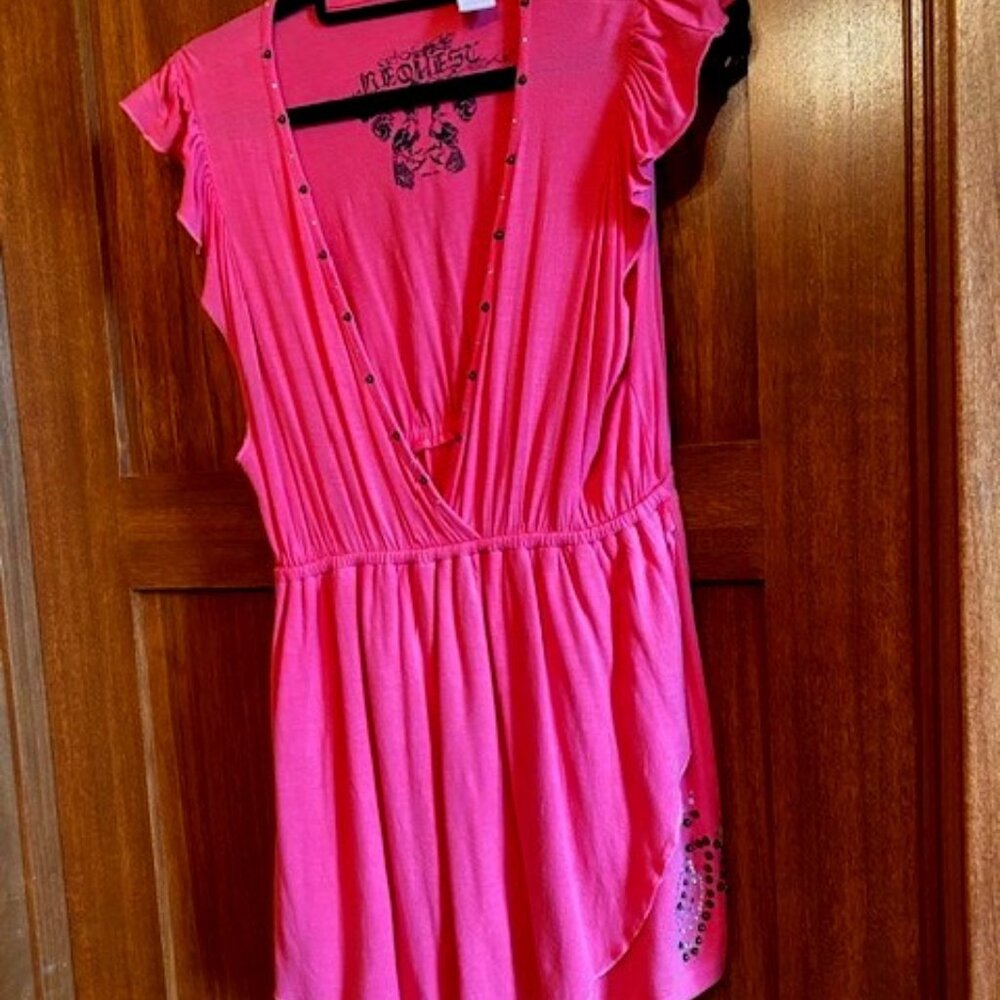 Cute drapey tunic style dark pink top